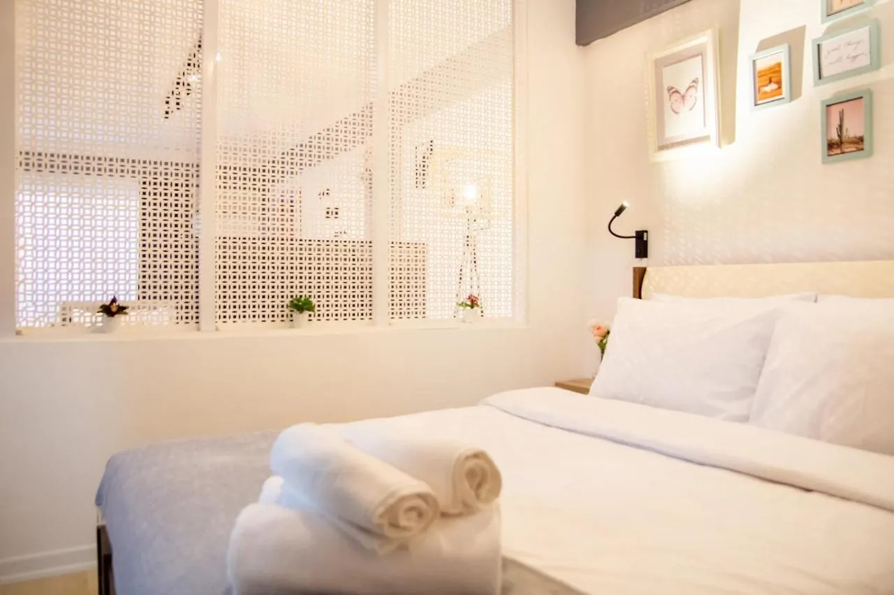 Appartamento Amazing Flat Near The Coast With A Delightful Shared Terrace Close To Public Transportation In Karsiyaka Smirne Turchia